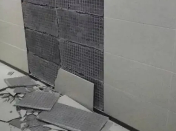 通许瓷砖空鼓维修公司分享下通许墙砖松动维修的知识